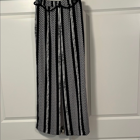 Black and White Striped Women's Pants - Picture 4 of 6